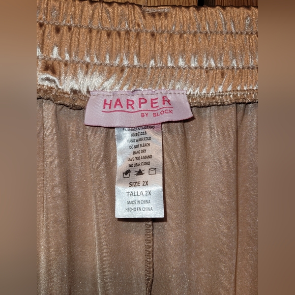 Harper by block women's NWT champagne colored satin pants 2xl - Picture 3 of 5